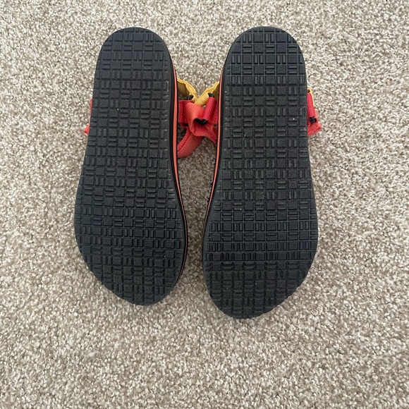 NWOT🔥 - Picture 2 of 3